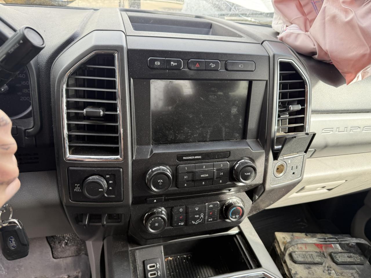 FORD F-250 SUPER DUTY