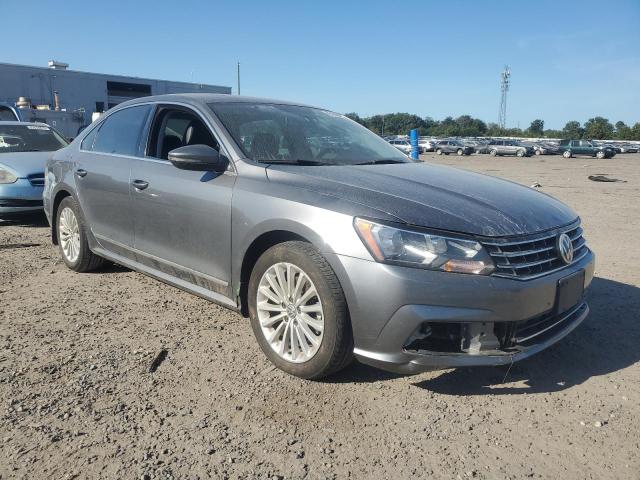 2017 VOLKSWAGEN PASSAT SE 1VWBT7A38HC043350