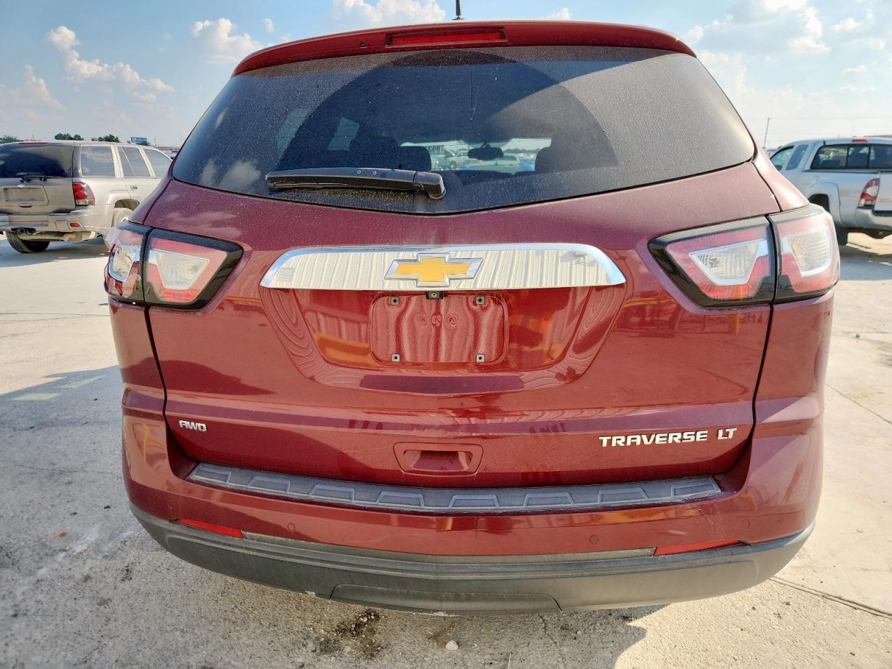 CHEVROLET TRAVERSE LT