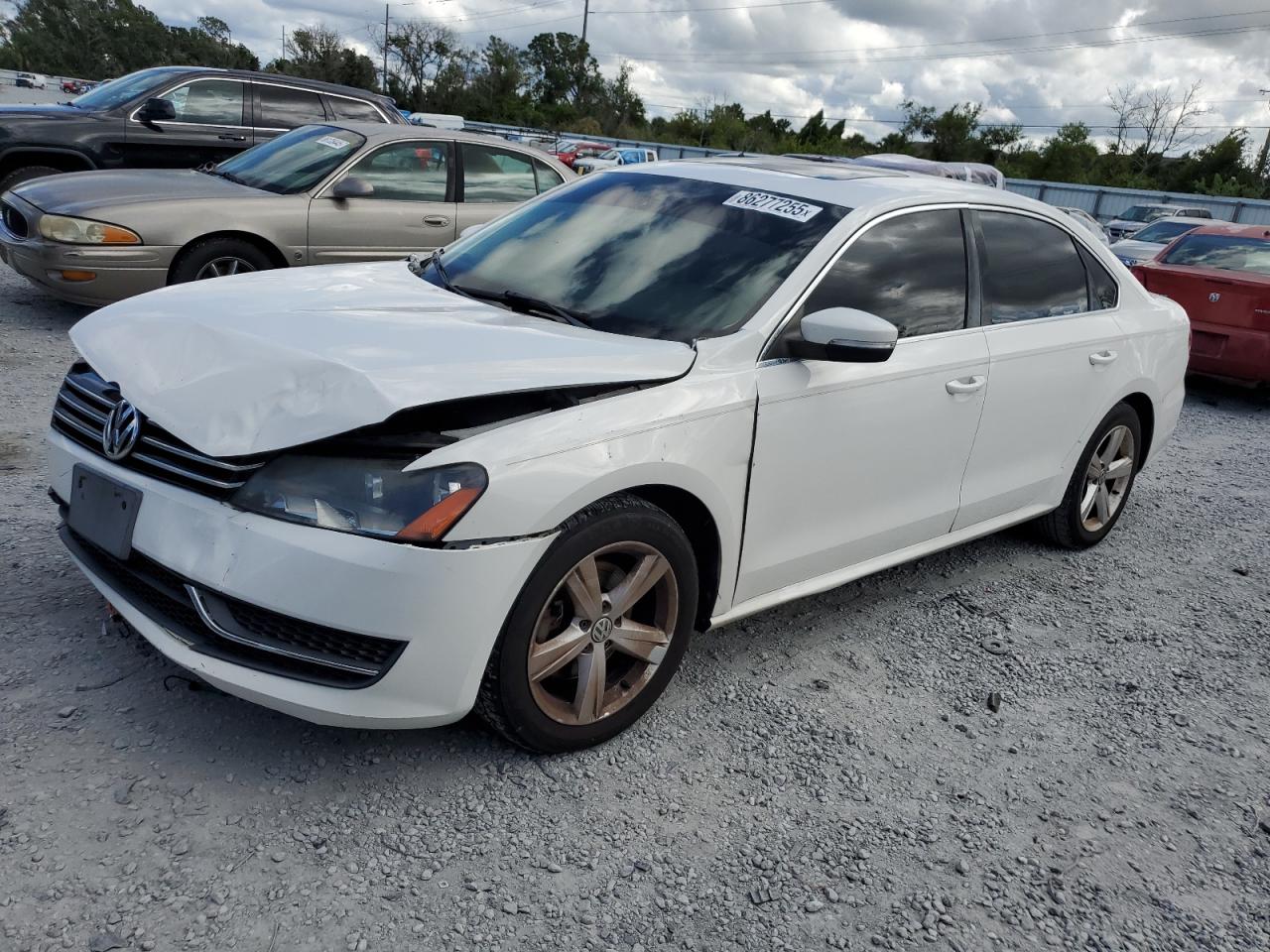 VOLKSWAGEN PASSAT SE