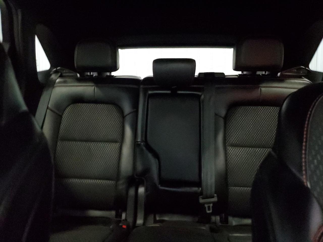 FORD ESCAPE ST LINE SELECT