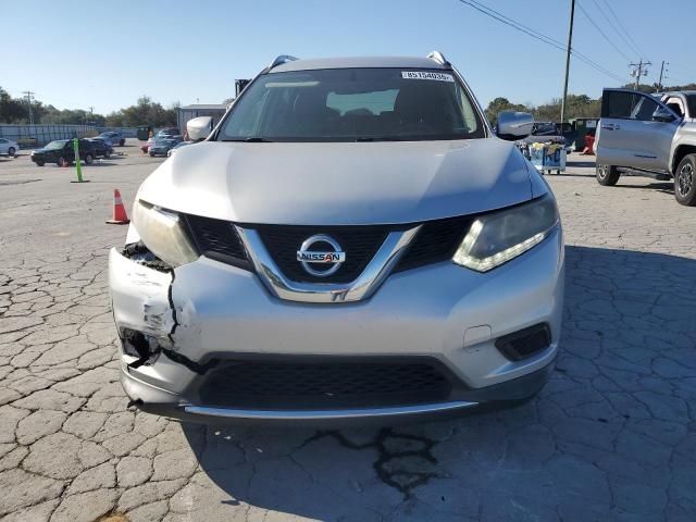 2015 NISSAN ROGUE S KNMAT2MT2FP575504