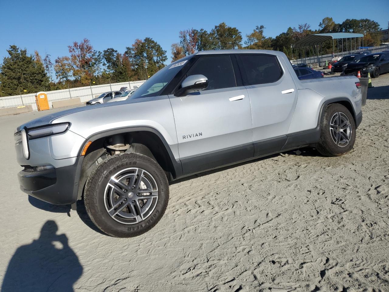 RIVIAN R1T ADVENTURE