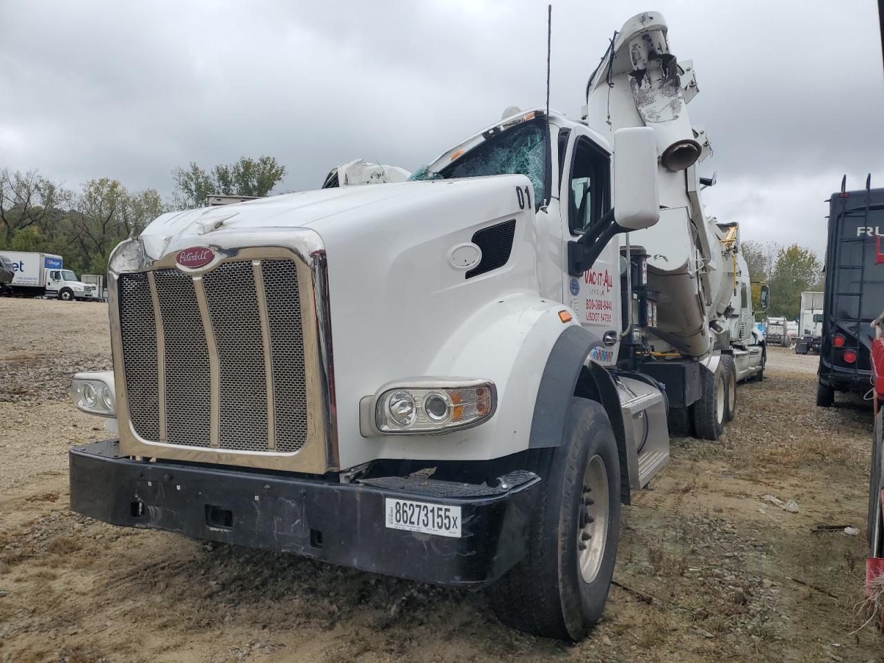 Lot #3290328934 2020 PETERBILT 567