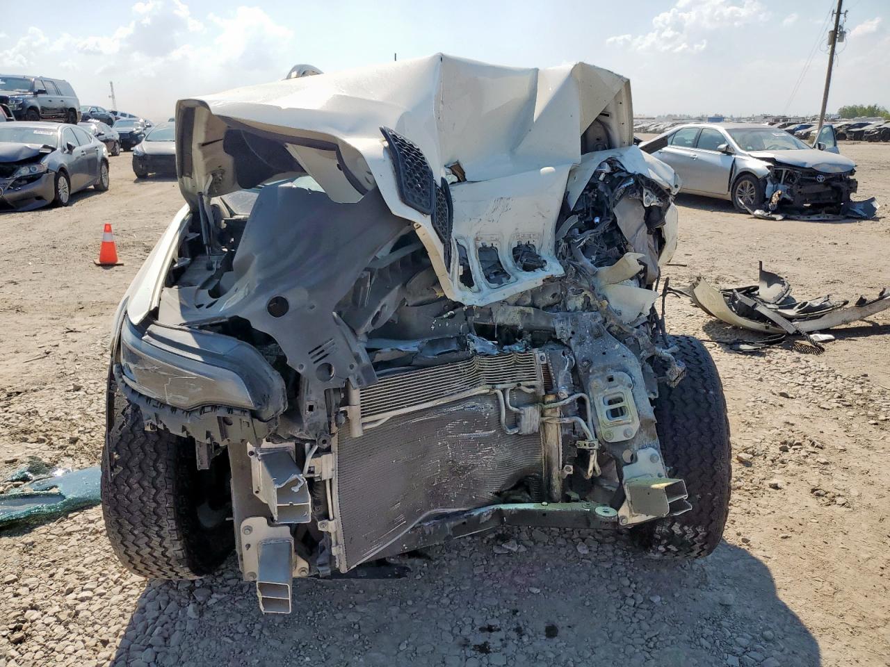 JEEP GRAND CHEROKEE LATITUDE PLUS