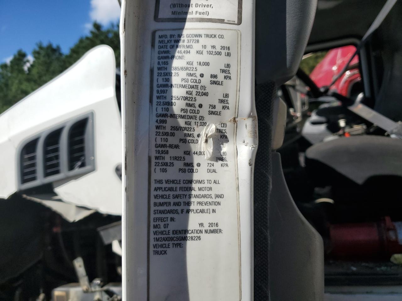 Lot #3278632979 2016 MACK 700 GU700