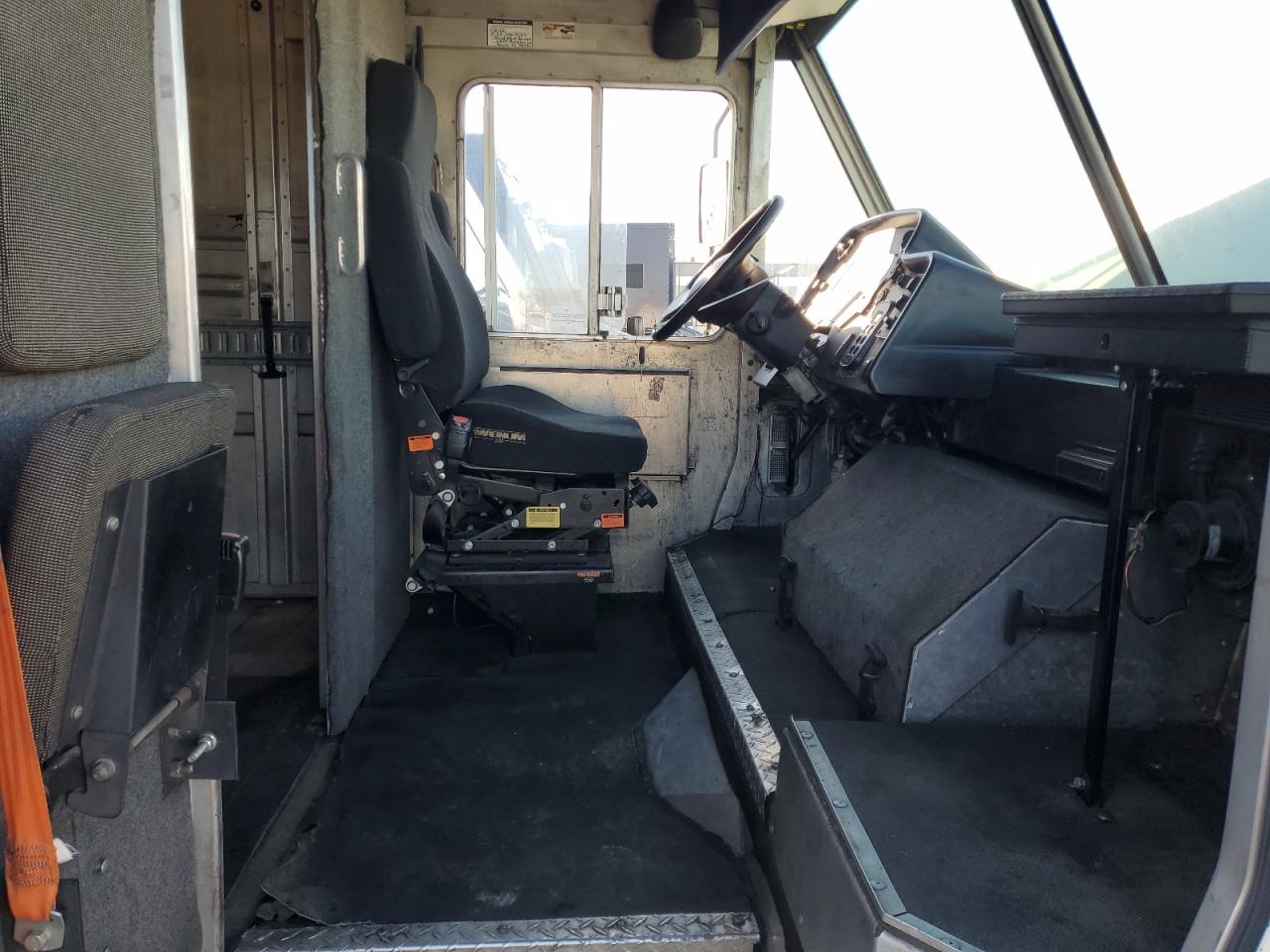 Lot #3271572377 2015 FORD UNKNOWN