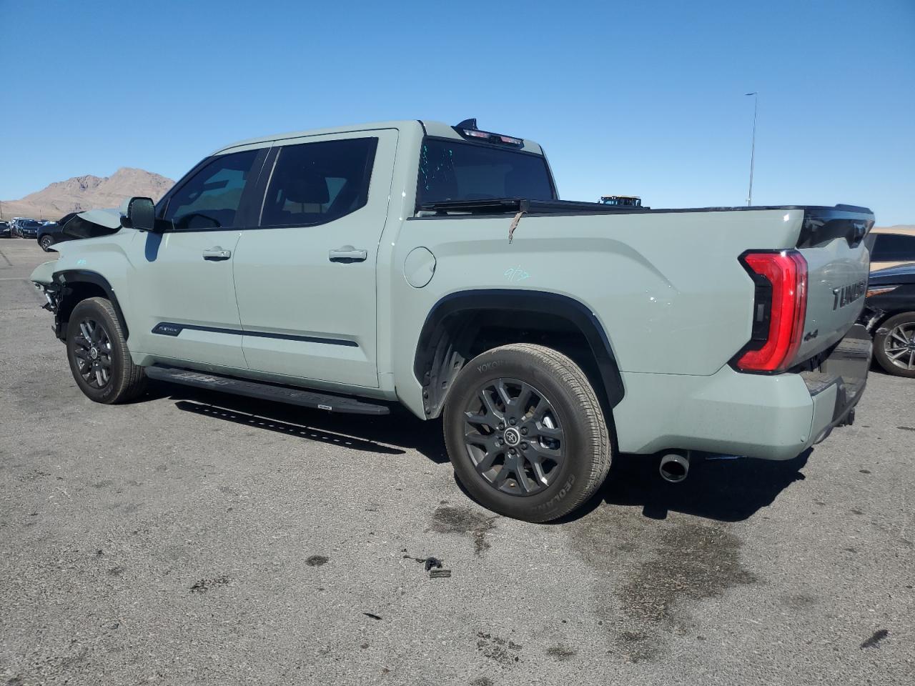 TOYOTA TUNDRA CREWMAX PLATINUM