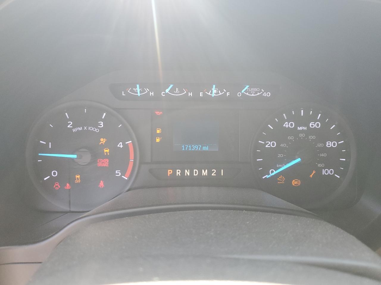 FORD F-550 SUPER DUTY