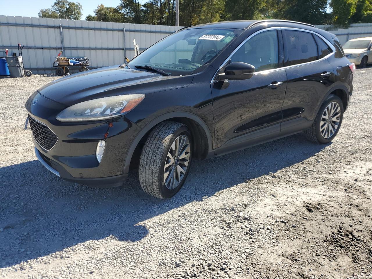 FORD ESCAPE TITANIUM