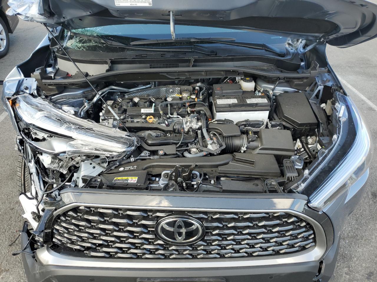 TOYOTA COROLLA CROSS XLE