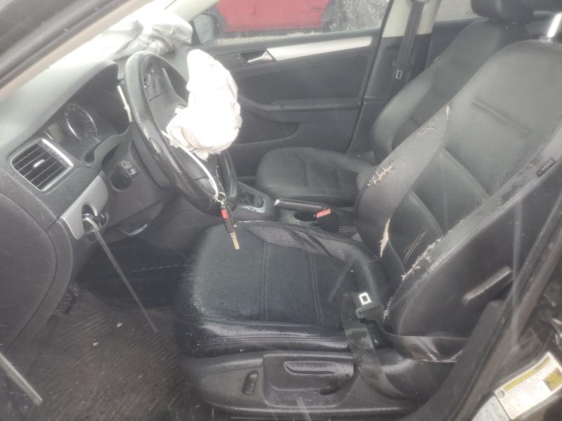 2013 VOLKSWAGEN JETTA SE - 3VWDX7AJXDM389131