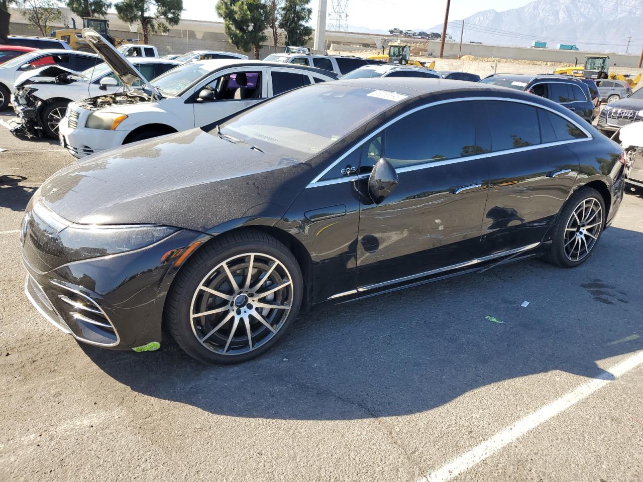 MERCEDES-BENZ EQS 450+