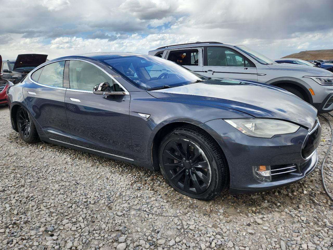 TESLA MODEL S