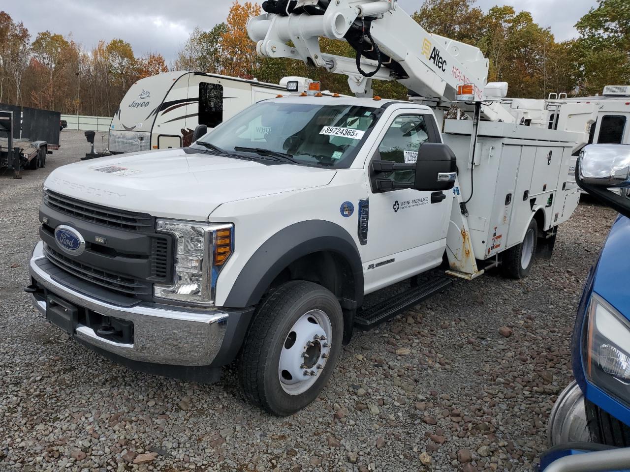 FORD F-550 SUPER DUTY