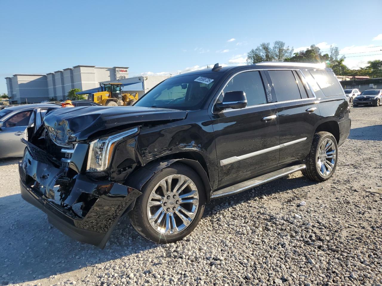 CADILLAC ESCALADE LUXURY