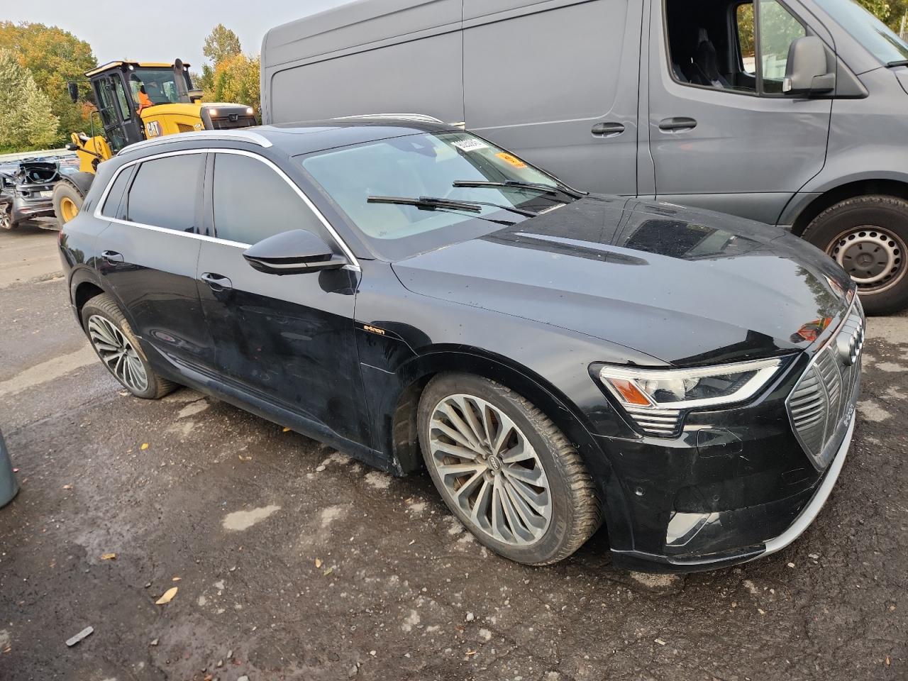 AUDI E-TRON PRESTIGE