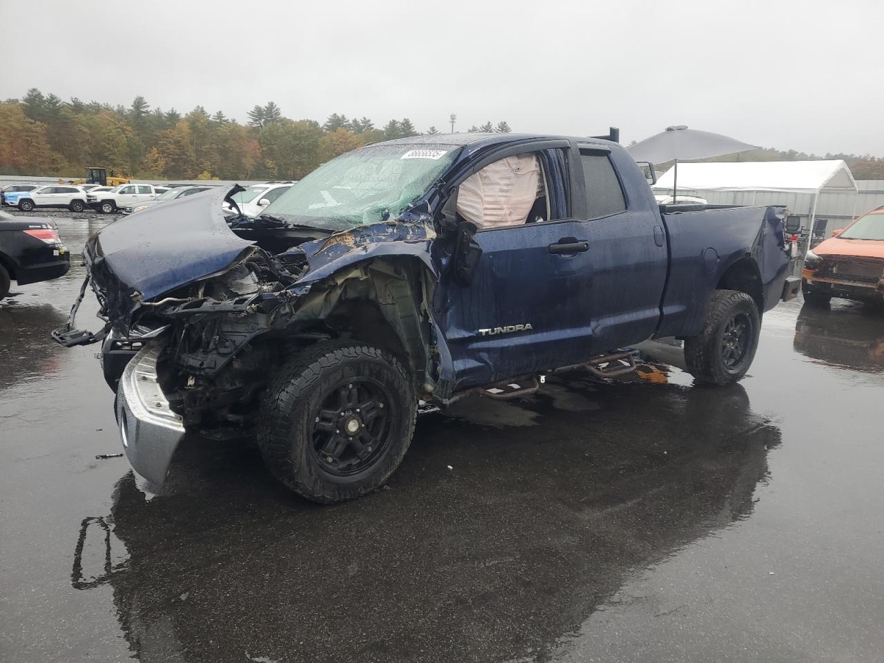 TOYOTA TUNDRA DOUBLE CAB SR5