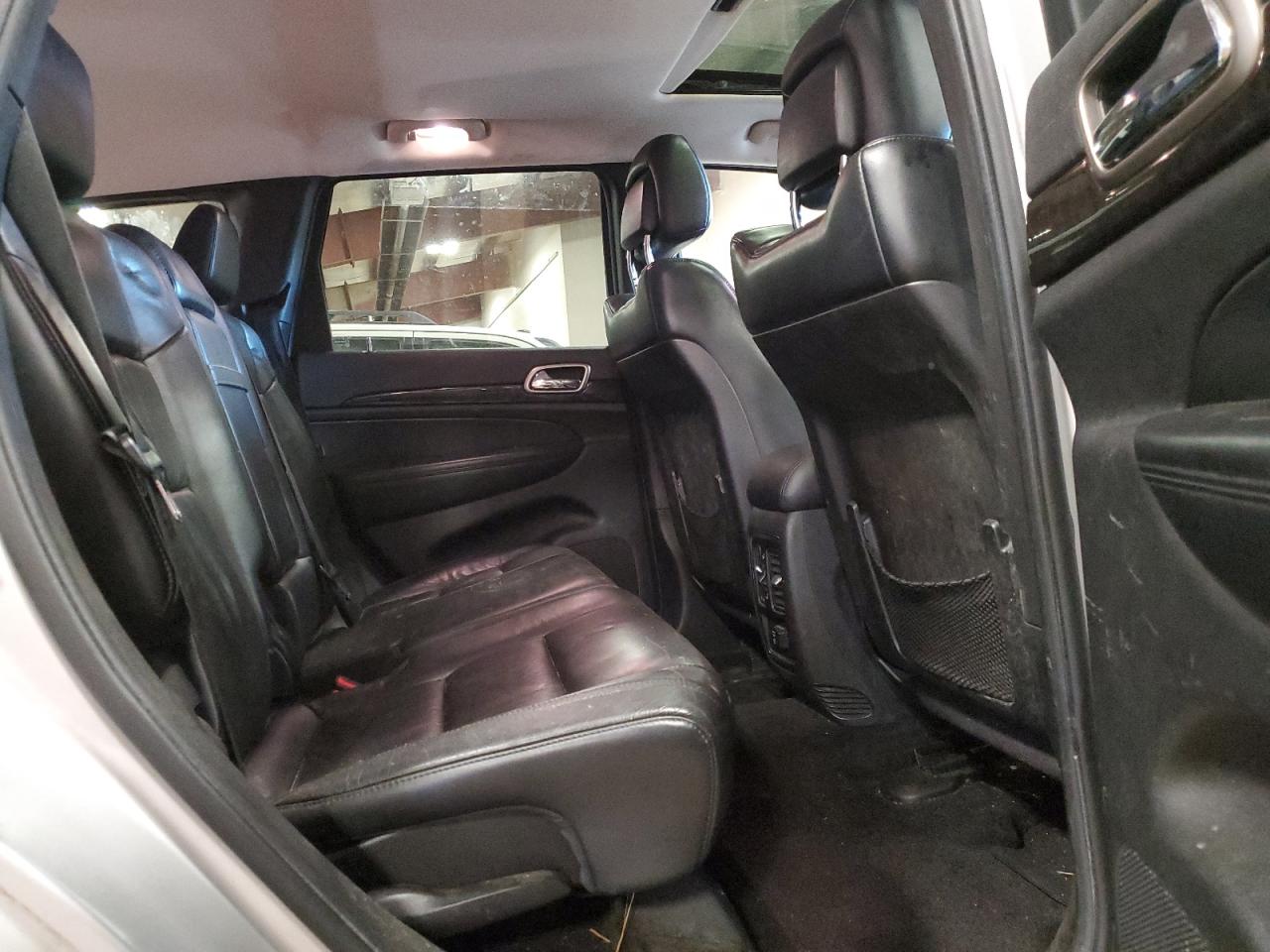 JEEP GRAND CHEROKEE LAREDO