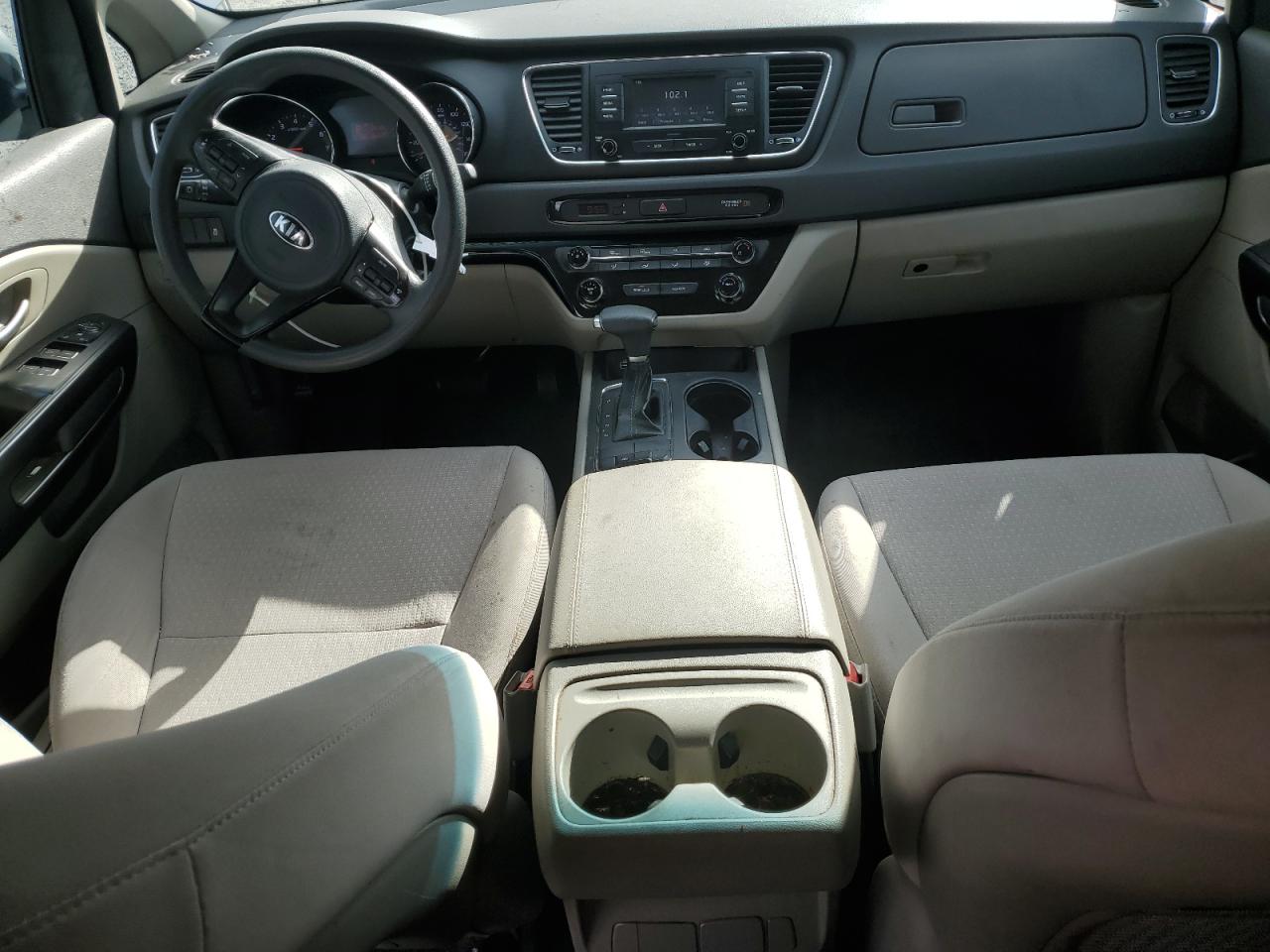 KIA SEDONA L