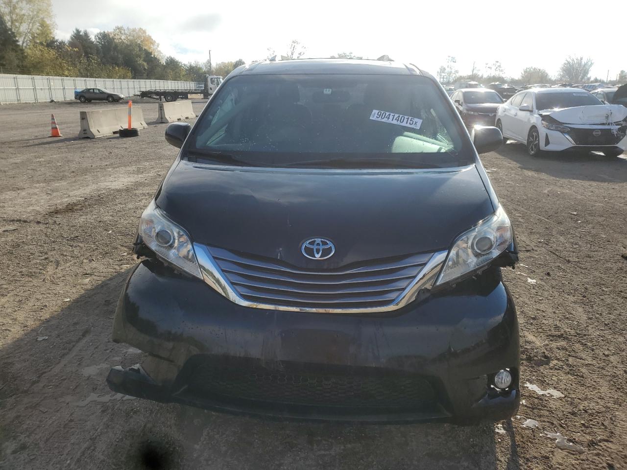 TOYOTA SIENNA XLE