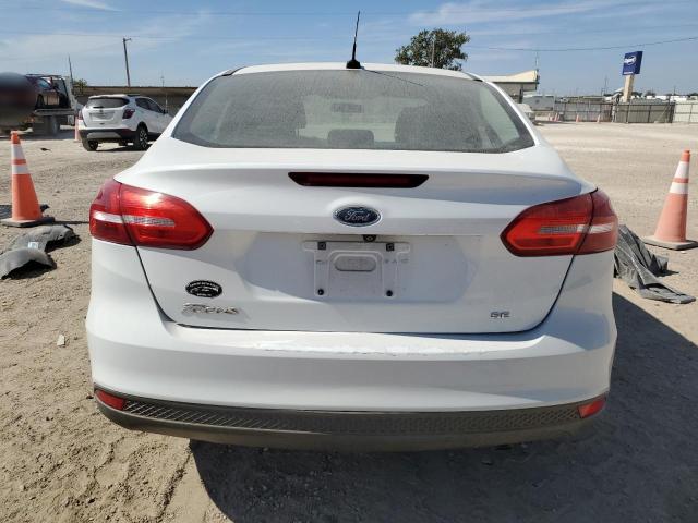 2015 FORD FOCUS SE - 1FADP3F24FL205650