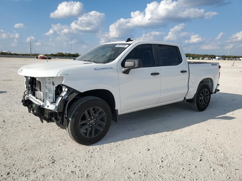 Global Auto Auctions: 2025 CHEVROLET SILVERADO