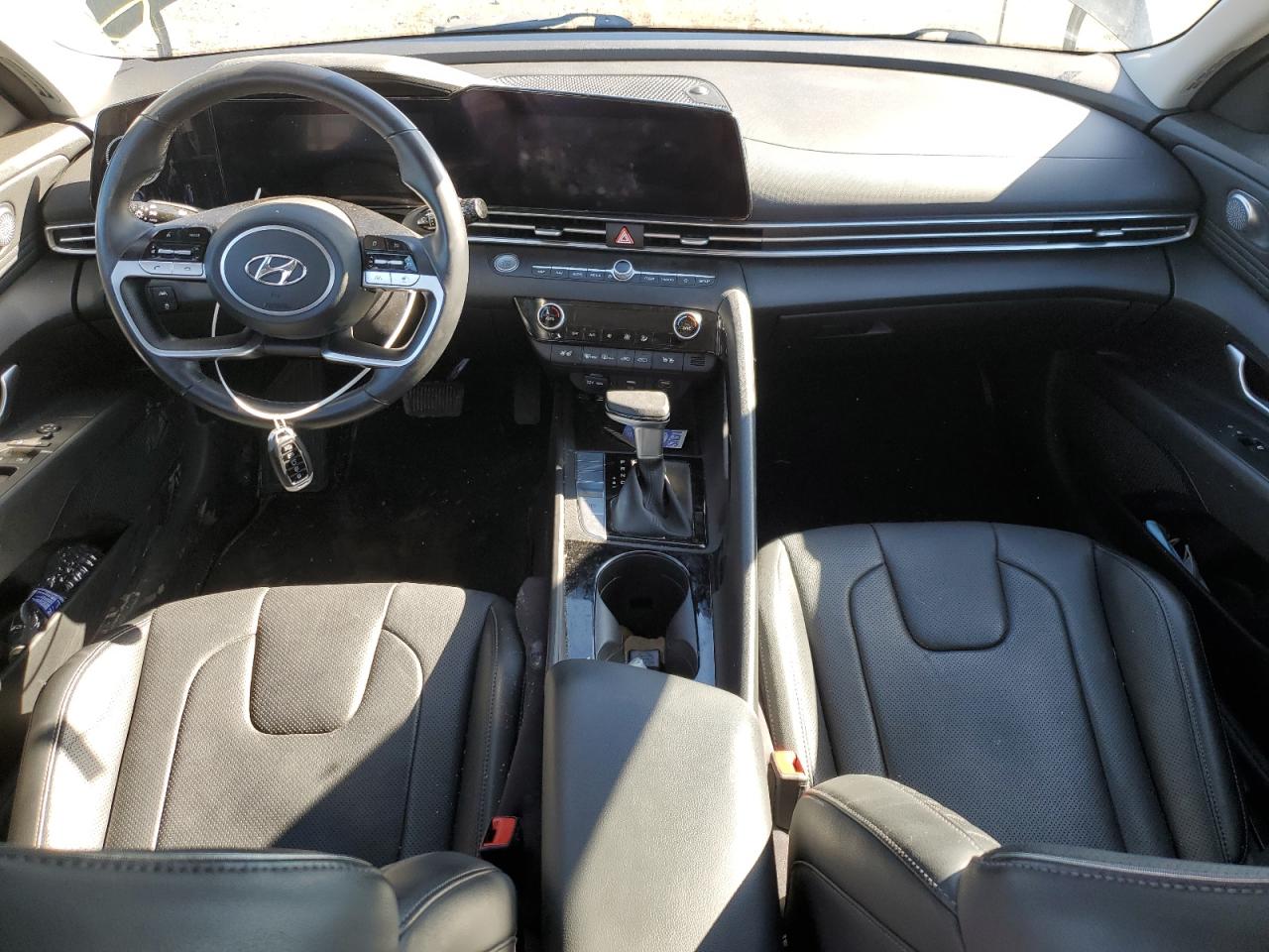 HYUNDAI ELANTRA LIMITED