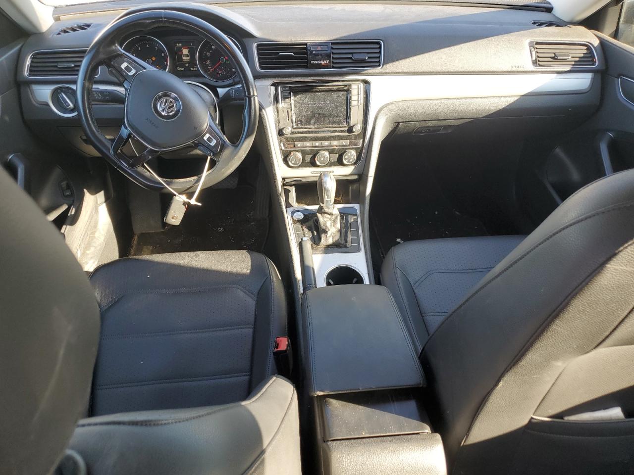 VOLKSWAGEN PASSAT WOLFSBURG