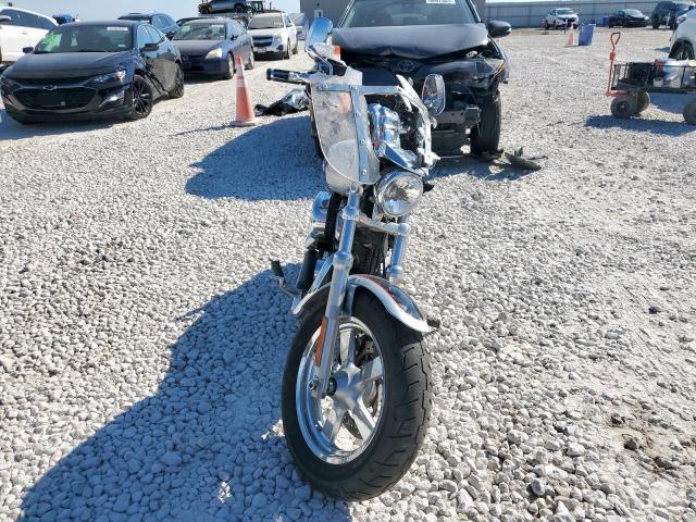 2015 HARLEY-DAVIDSON XL1200 C - 1HD1CT31XFC435258