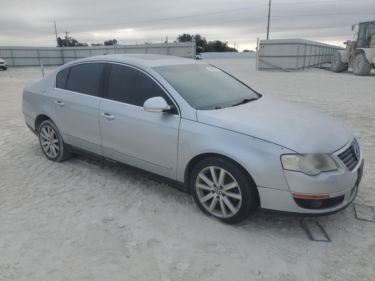 VOLKSWAGEN PASSAT KOMFORT