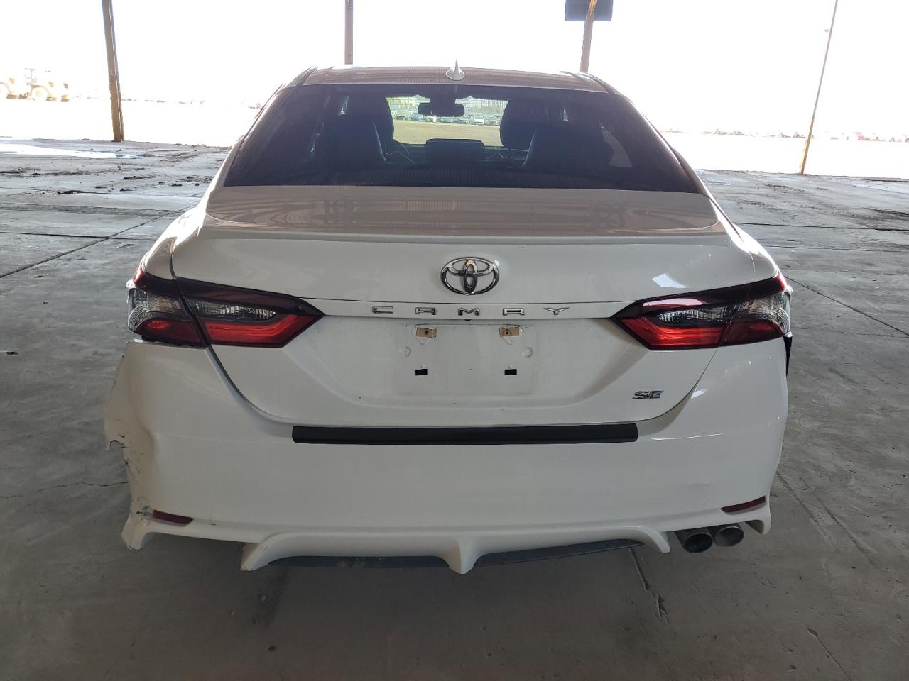 TOYOTA CAMRY SE