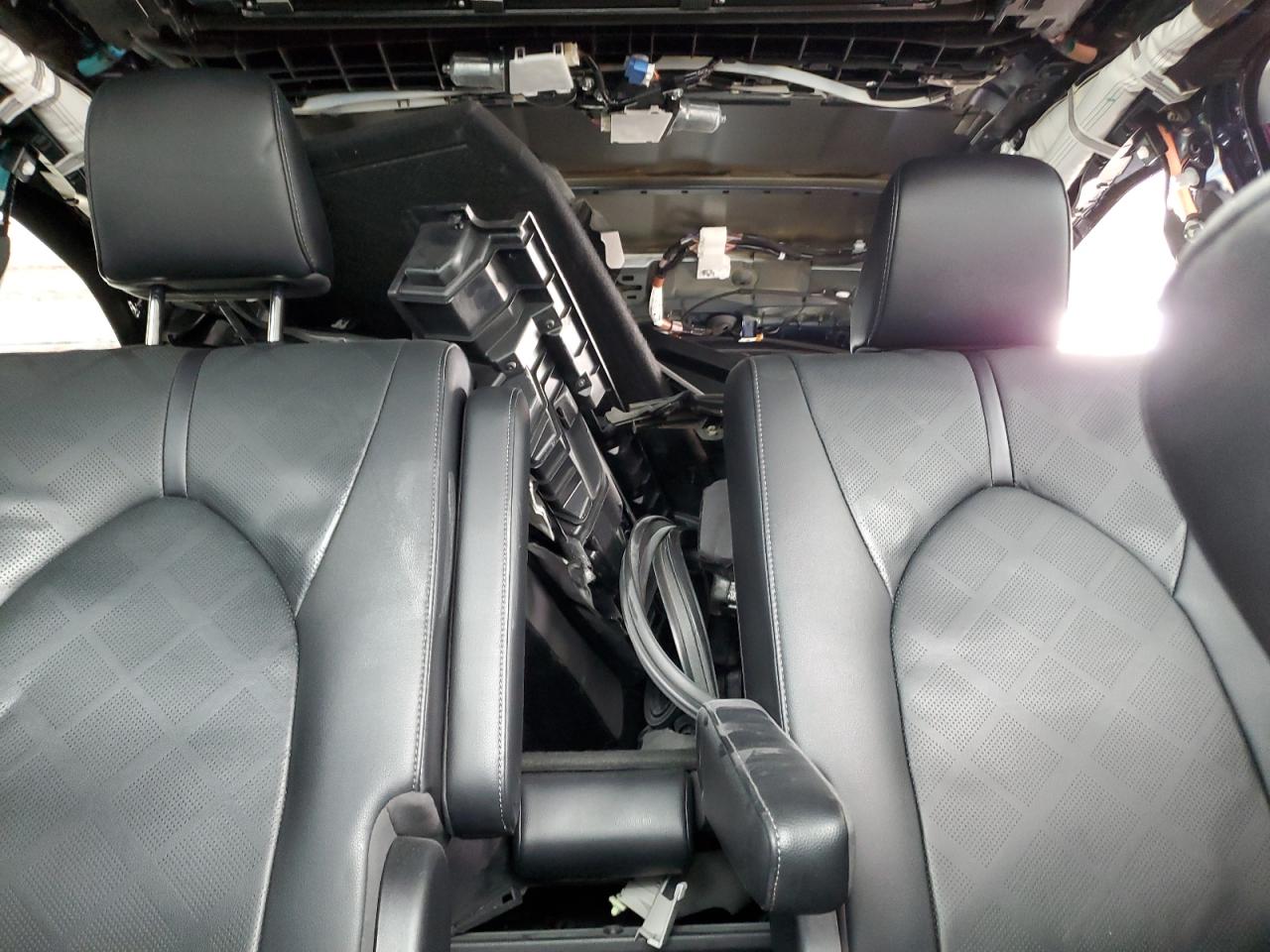 TOYOTA HIGHLANDER PLATINUM