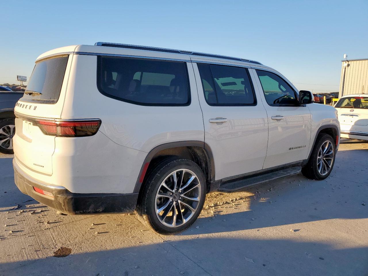 JEEP WAGONEER SERIES II