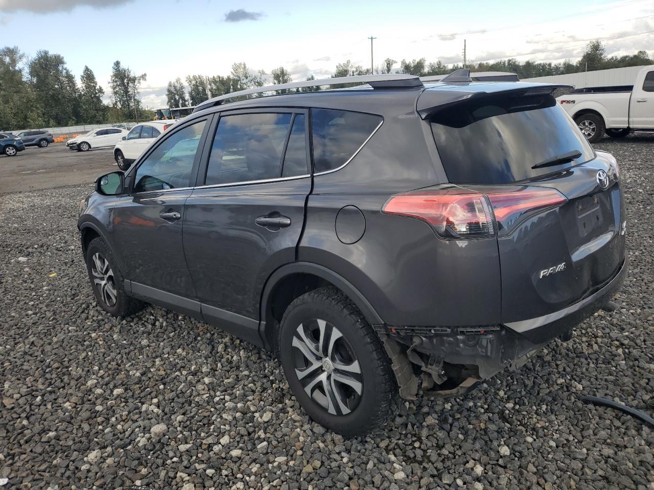 TOYOTA RAV4 LE