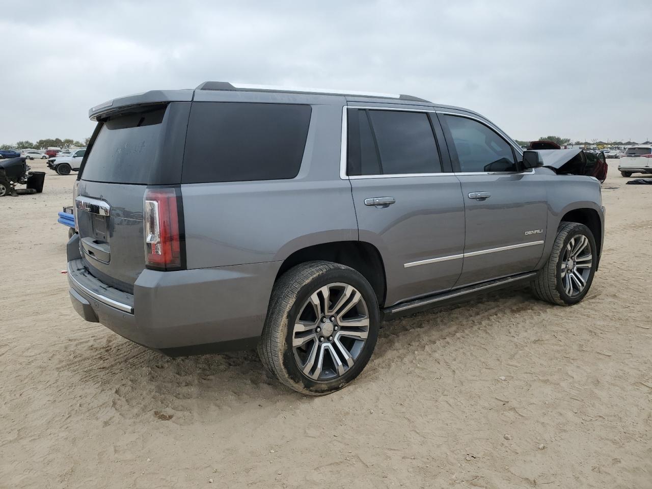 GMC YUKON DENALI
