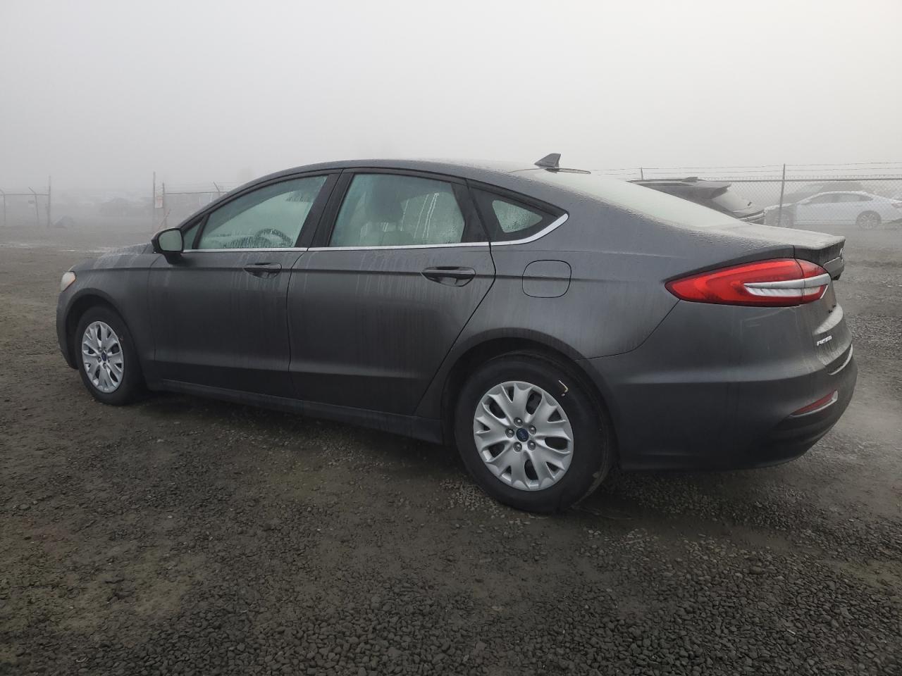 FORD FUSION S
