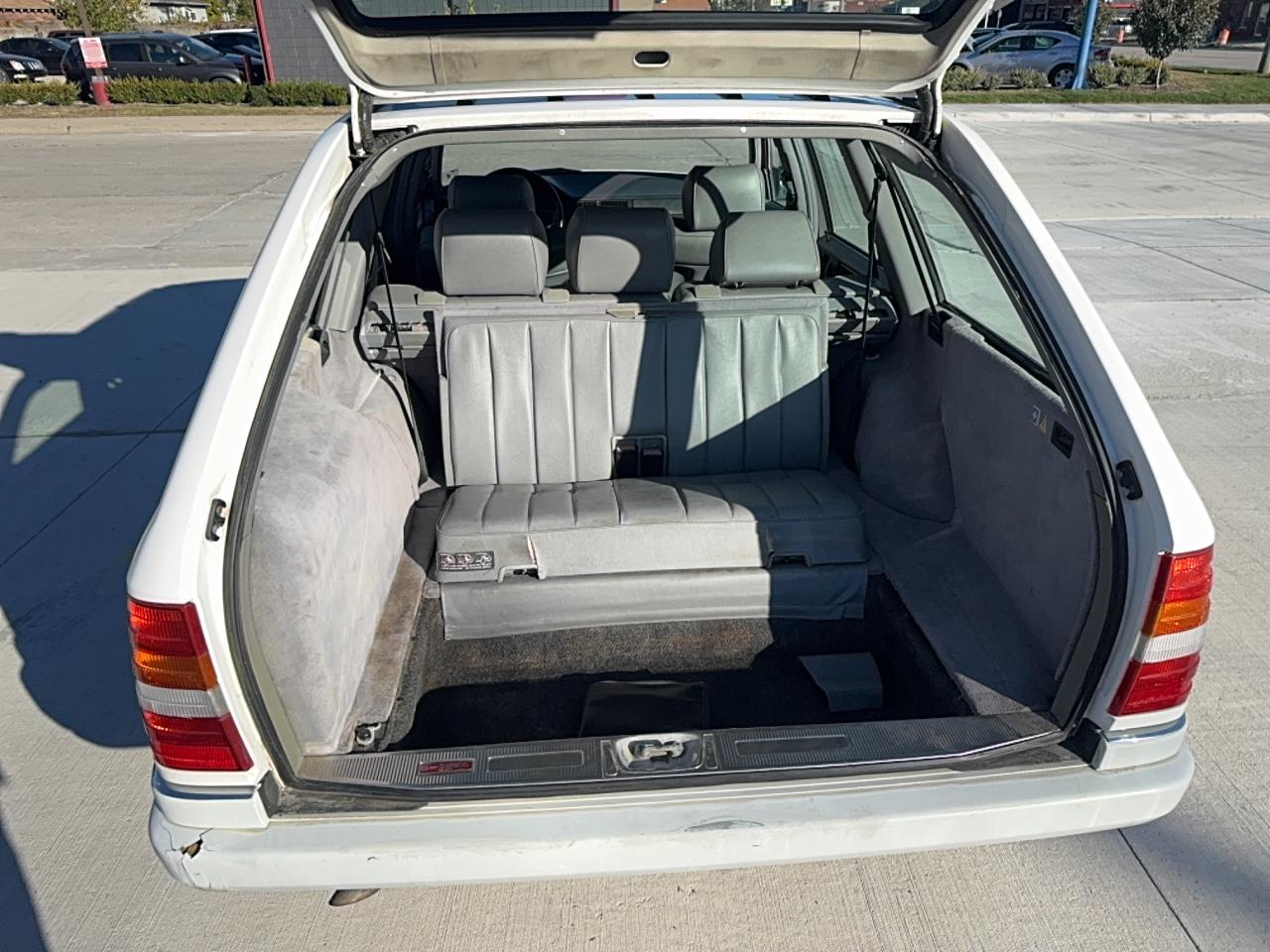 Lot #3275461775 1995 MERCEDES-BENZ E 320