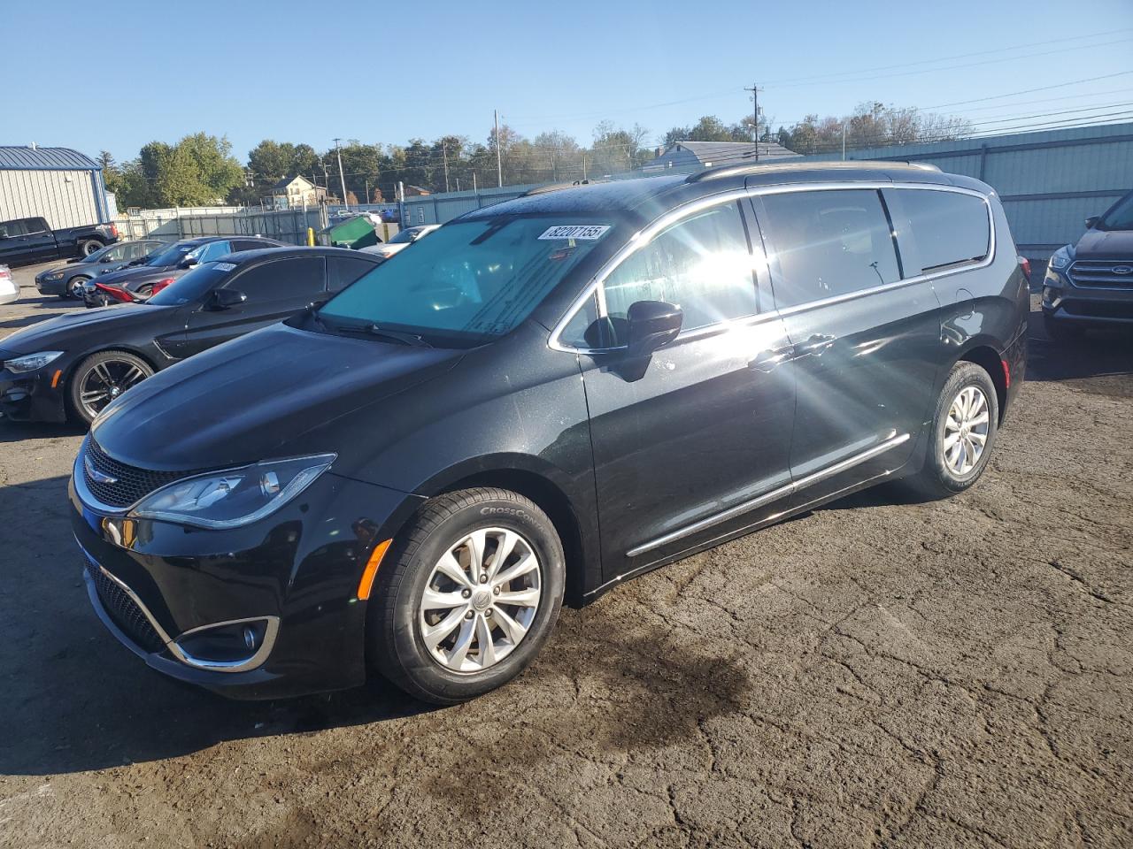 CHRYSLER PACIFICA TOURING L