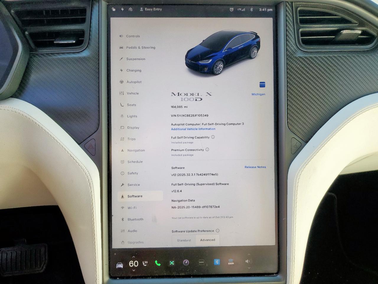TESLA MODEL X