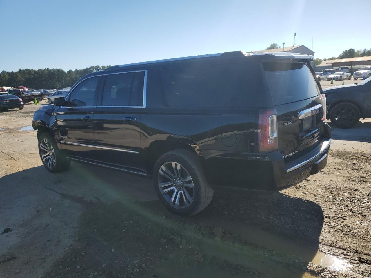 GMC YUKON DENALI