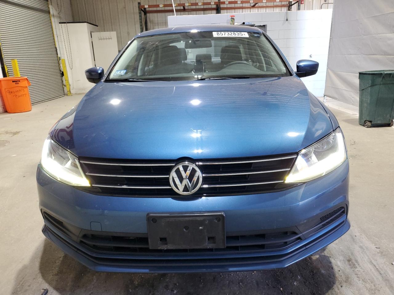 VOLKSWAGEN JETTA S