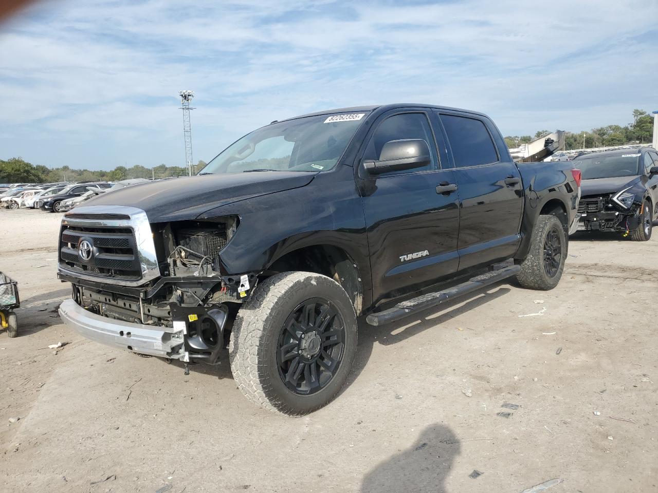 TOYOTA TUNDRA CREWMAX SR5