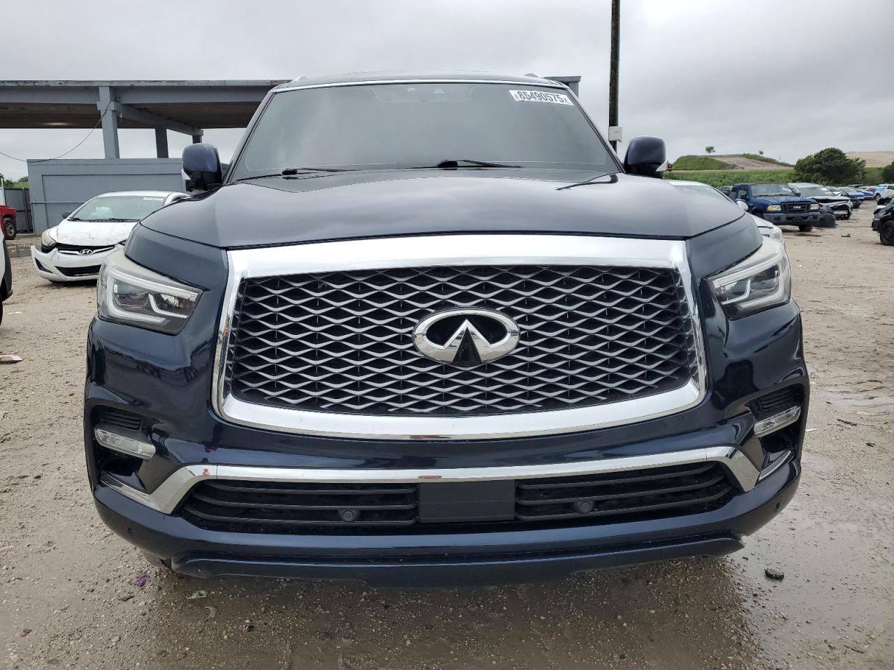 INFINITI QX80 LUXE