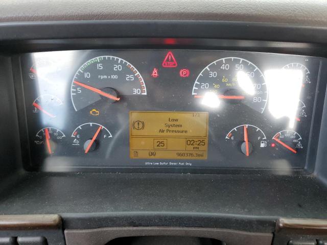 2017 VOLVO VN VNL #3296330435