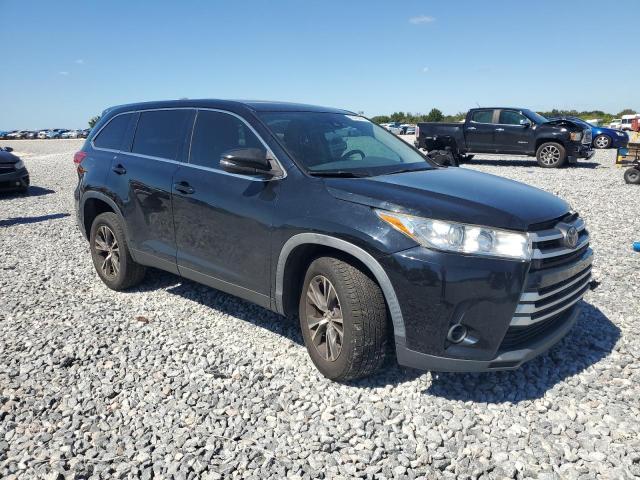 2019 TOYOTA HIGHLANDER LE 5TDZZRFH7KS363569