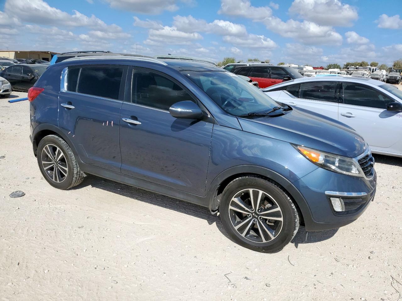KIA SPORTAGE EX