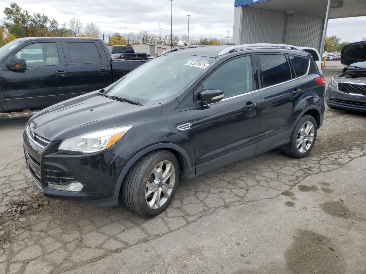 FORD ESCAPE TITANIUM