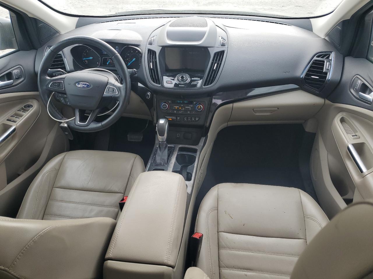 FORD ESCAPE TITANIUM