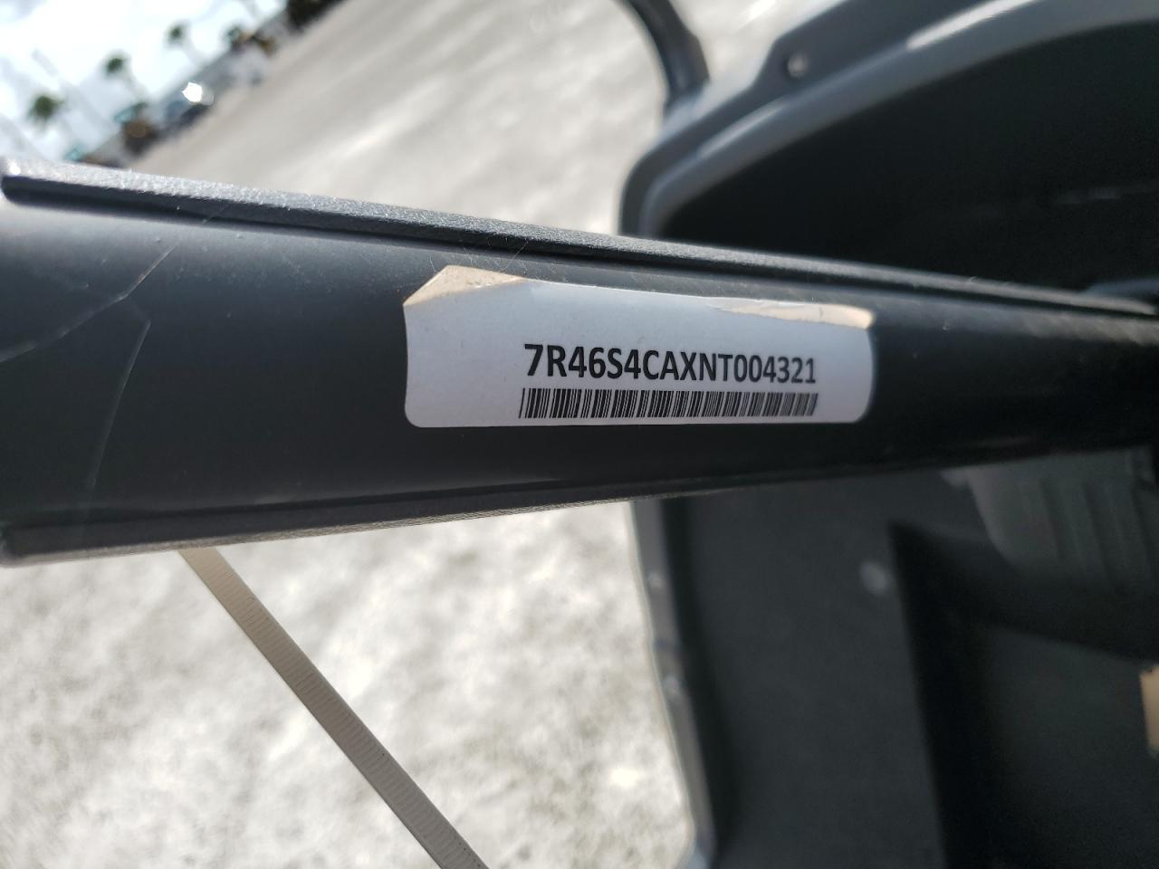 Lot #3274775245 2023 ICON 6P